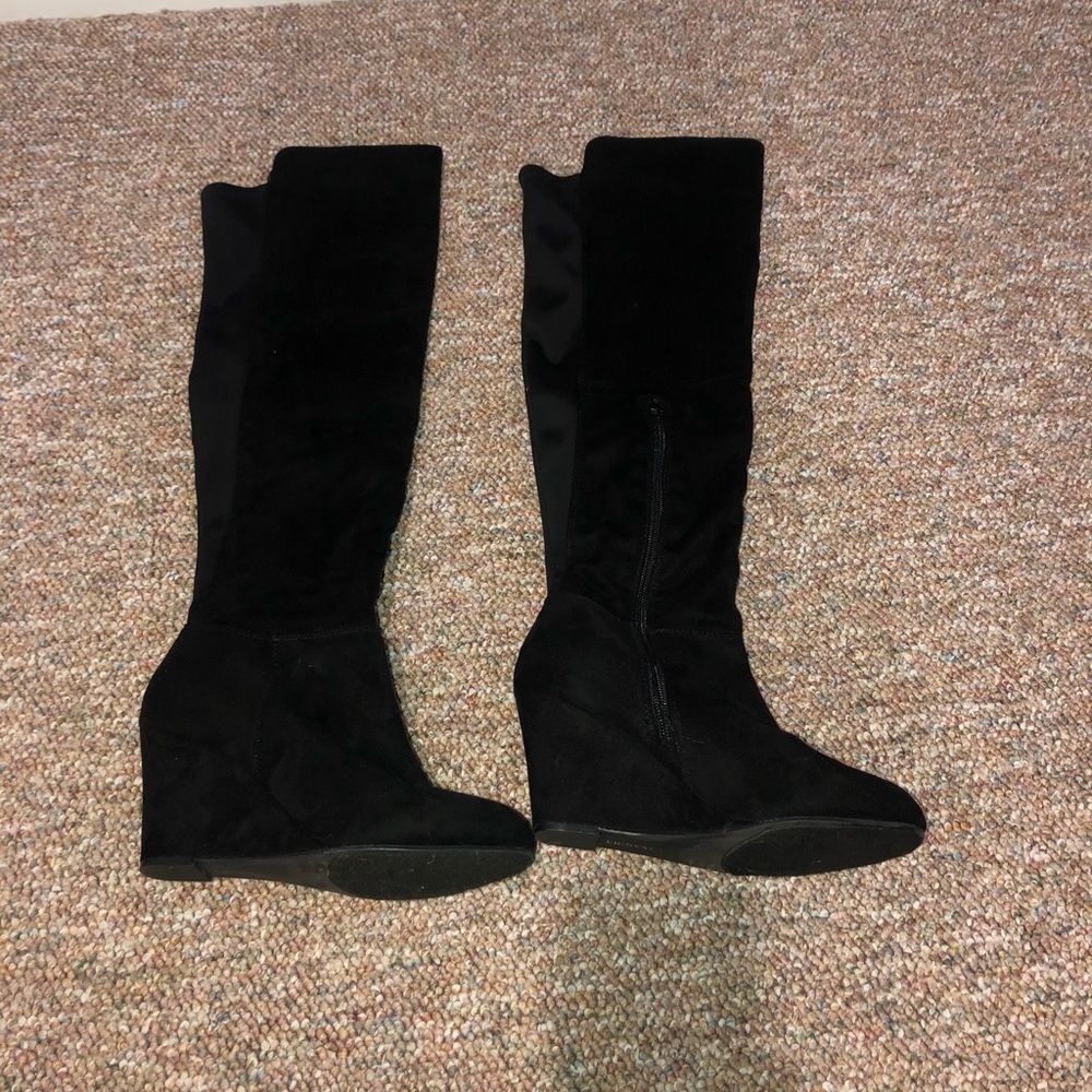 Chinese Laundry Wedges